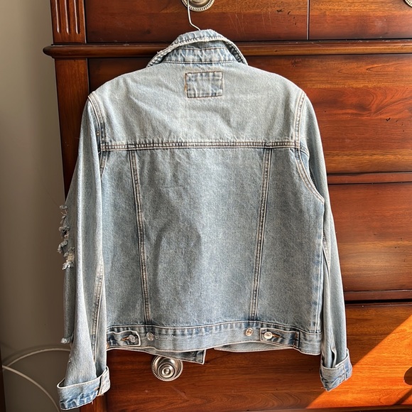 Distressed denim jacket - Picture 3 of 4